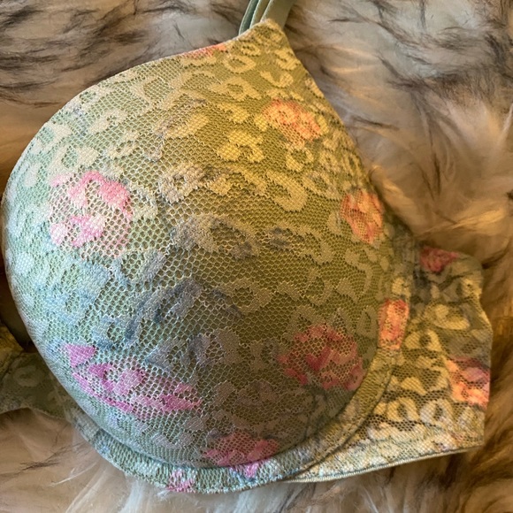 Victoria secret PINK lace push up bra - Picture 2 of 4